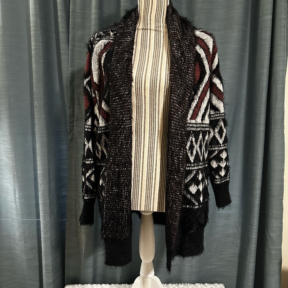 NWOT Olivers Black and Red Geometric Cardigan